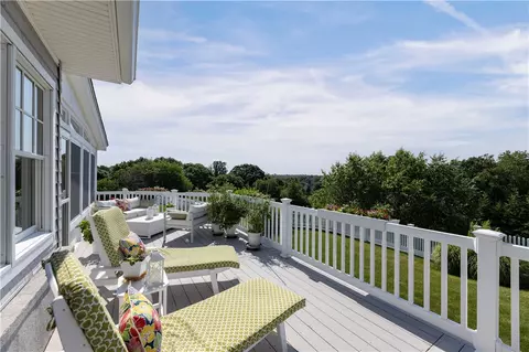 Exterior - 19 Moonlight Dr, Westerly, RI 02891 photo 5 of 10
