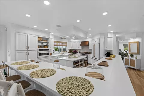Kitchen - 19 Moonlight Dr, Westerly, RI 02891 photo 4 of 7