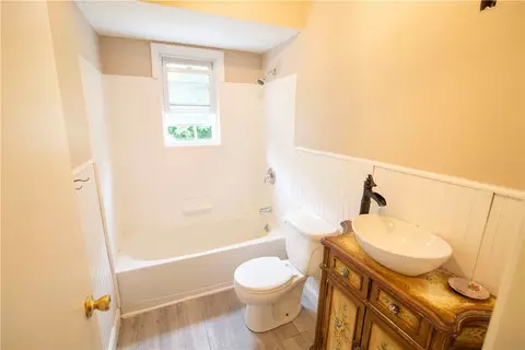 Bath - 23 Saundra Dr, Westerly, RI 02891 photo 1 of 2