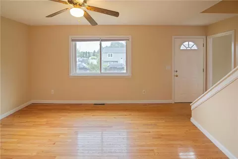 Living - 23 Saundra Dr, Westerly, RI 02891 photo 1 of 4
