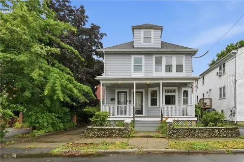 76 Radcliffe Ave, Providence, RI 02908