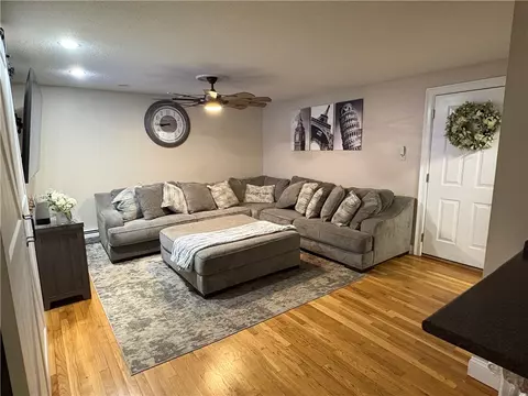 380 Sunset Ave #12, North Providence, RI 02904