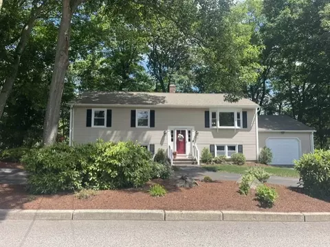 123 Hines Farm Rd, Cranston, RI 02921