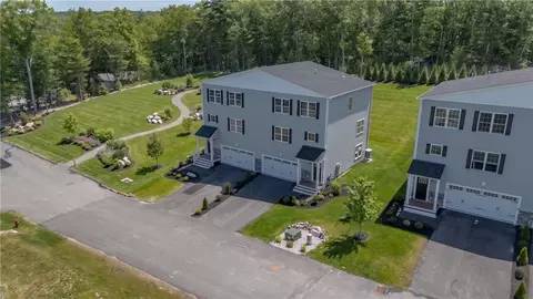 2 Old County Village Rd #B, Smithfield, RI 02917