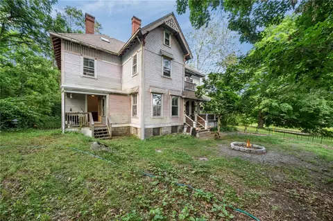 Exterior - 22 Main St, Hope, RI 02831 photo 3 of 6