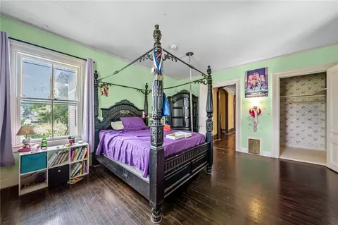 Bedroom - 22 Main St, Hope, RI 02831 photo 4 of 5