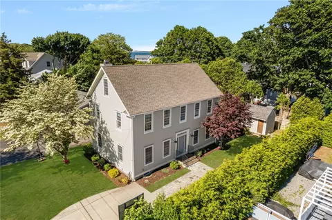 42 Camden Rd, Narragansett, RI 02882