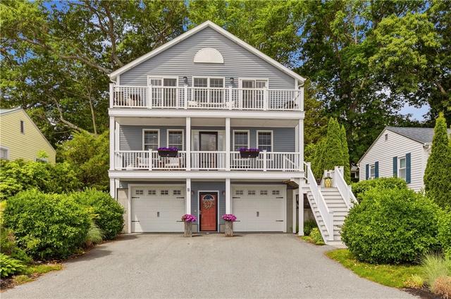 11 King Philip Ave, Bristol, RI 02809