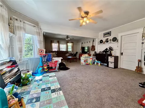 Living - 415 Harris Ave, Woonsocket, RI 02895 photo 5 of 10