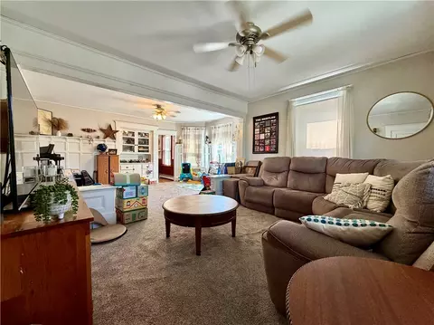 Living - 415 Harris Ave, Woonsocket, RI 02895 photo 9 of 10
