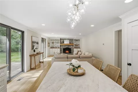 5763 Post Rd, East Greenwich, RI 02818