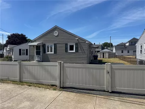 315 Rhode Island Ave, Pawtucket, RI 02860