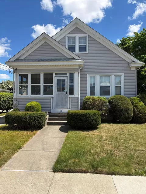 55 Stevens Rd, Cranston, RI 02910