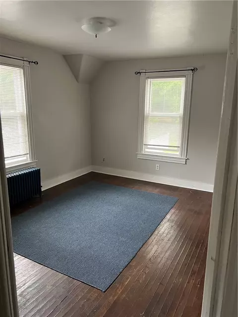 Bedroom - 68 Beach St, Westerly, RI 02891 photo 2 of 4