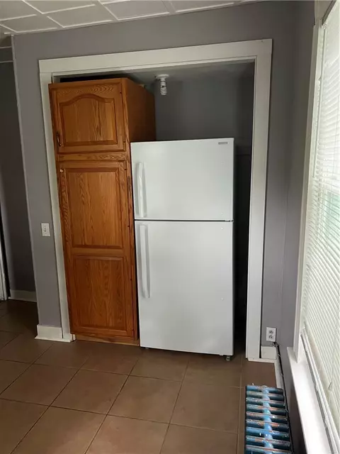 Kitchen - 68 Beach St, Westerly, RI 02891 photo 3 of 6