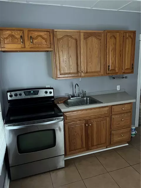 Kitchen - 68 Beach St, Westerly, RI 02891 photo 2 of 6