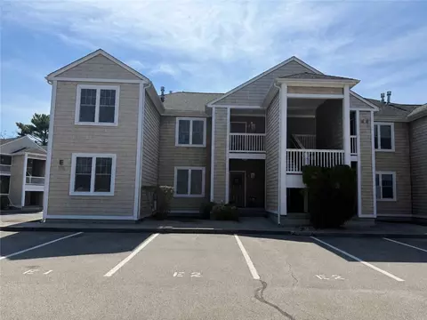70 Turner St #E-1, Warwick, RI 02886