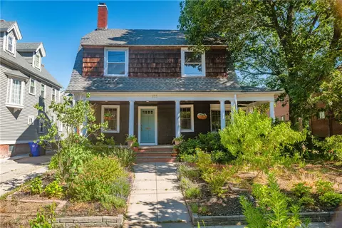 173 Lexington Ave, Providence, RI 02907