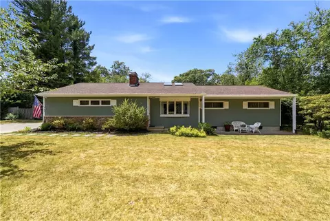 187 Love Ln, Warwick, RI 02886