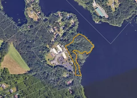 175 Log Rd, Smithfield, RI 02917