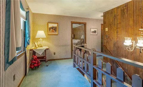 Entry Way - 117 S Killingly Rd, Foster, RI 02825 photo 4 of 5