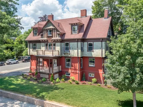 166 Waterman St, Providence, RI 02906