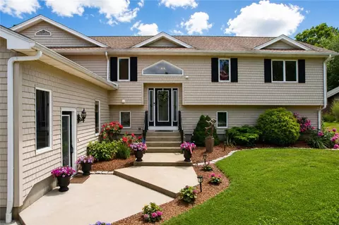 230 Curtis Corner Rd, South Kingstown, RI 02879