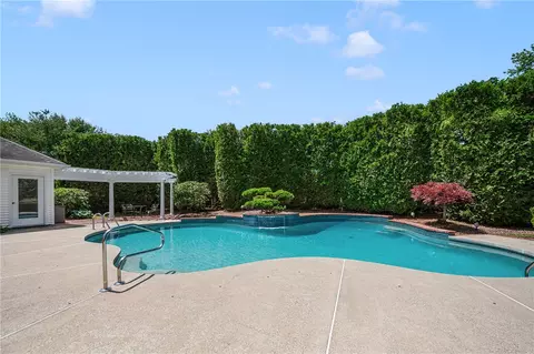 Exterior - 40 Alpine Estates Dr, Cranston, RI 02921 photo 11 of 13