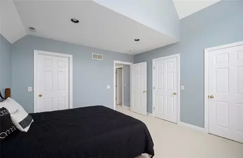 Bedroom - 40 Alpine Estates Dr, Cranston, RI 02921 photo 10 of 11