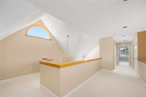 Entry Way - 40 Alpine Estates Dr, Cranston, RI 02921 photo 2 of 3
