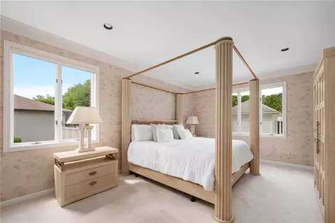 Bedroom - 40 Alpine Estates Dr, Cranston, RI 02921 photo 1 of 11