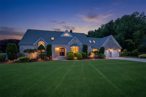Exterior - 40 Alpine Estates Dr, Cranston, RI 02921 photo 2 of 13