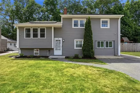 120 Pepin St, West Warwick, RI 02893