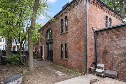 369 Thayer St, Providence, RI 02906