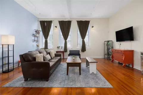 775 Potters Ave #1, Providence, RI 02907