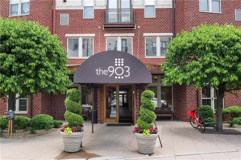 1000 Providence Pl #402, Providence, RI 02903