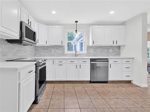Kitchen - 2 Brookfield Rd, Coventry, RI 02816 photo 1 of 6