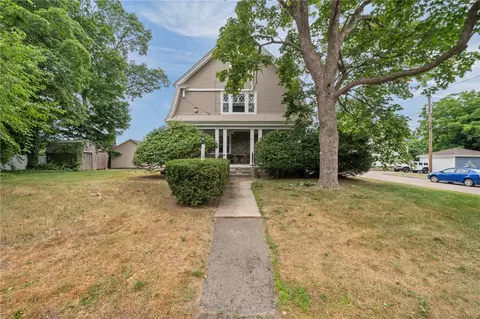 49 Arnold St, East Providence, RI 02915