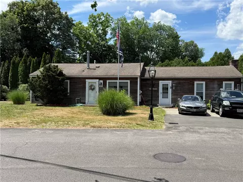 3 Douglas Cir, Greenville, RI 02828