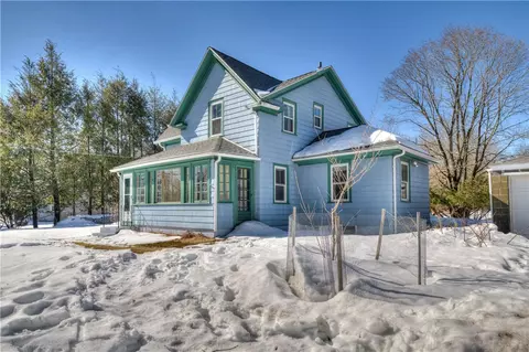 44 Hope St, Seekonk, MA 02771