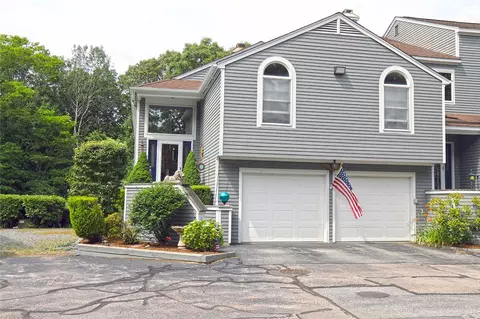 5390 Post Road Rd #5, East Greenwich, RI 02818