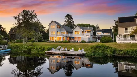 19 Teal Dr, South Kingstown, RI 02879