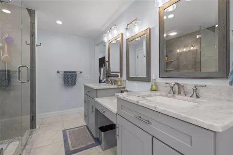 Bath - 14 Pine Tree Rd, Coventry, RI 02816 photo 3 of 5