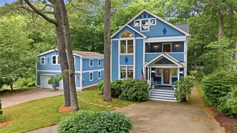 27 Saratiga Ave, Westerly, RI 02891