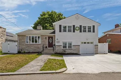 71 Garfield St, North Providence, RI 02904