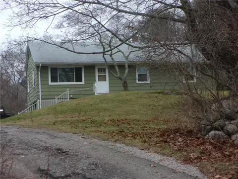 352 Post Rd, Westerly, RI 02891