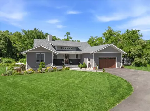 685 Curtis Corner Rd, South Kingstown, RI 02879