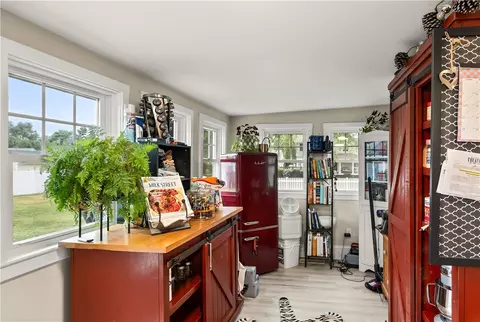 29 Burt St, Warwick, RI 02886 photo 24