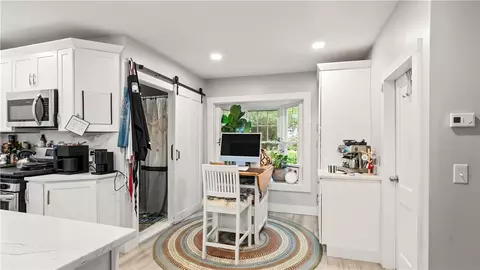 29 Burt St, Warwick, RI 02886 photo 20