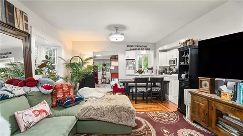 29 Burt St, Warwick, RI 02886 photo 13